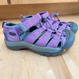 KEEN sandals size 13 little kids